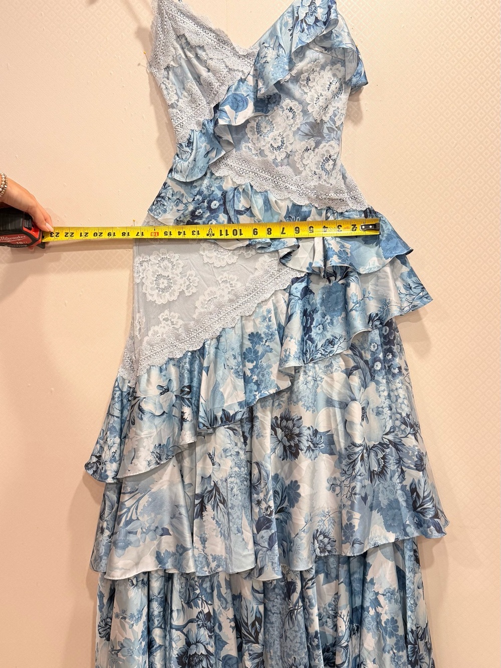 BHLDN Elora Sleeveless V-Neck Ruffle Lace Maxi Dress Size US 2 - Picture 4 of 16